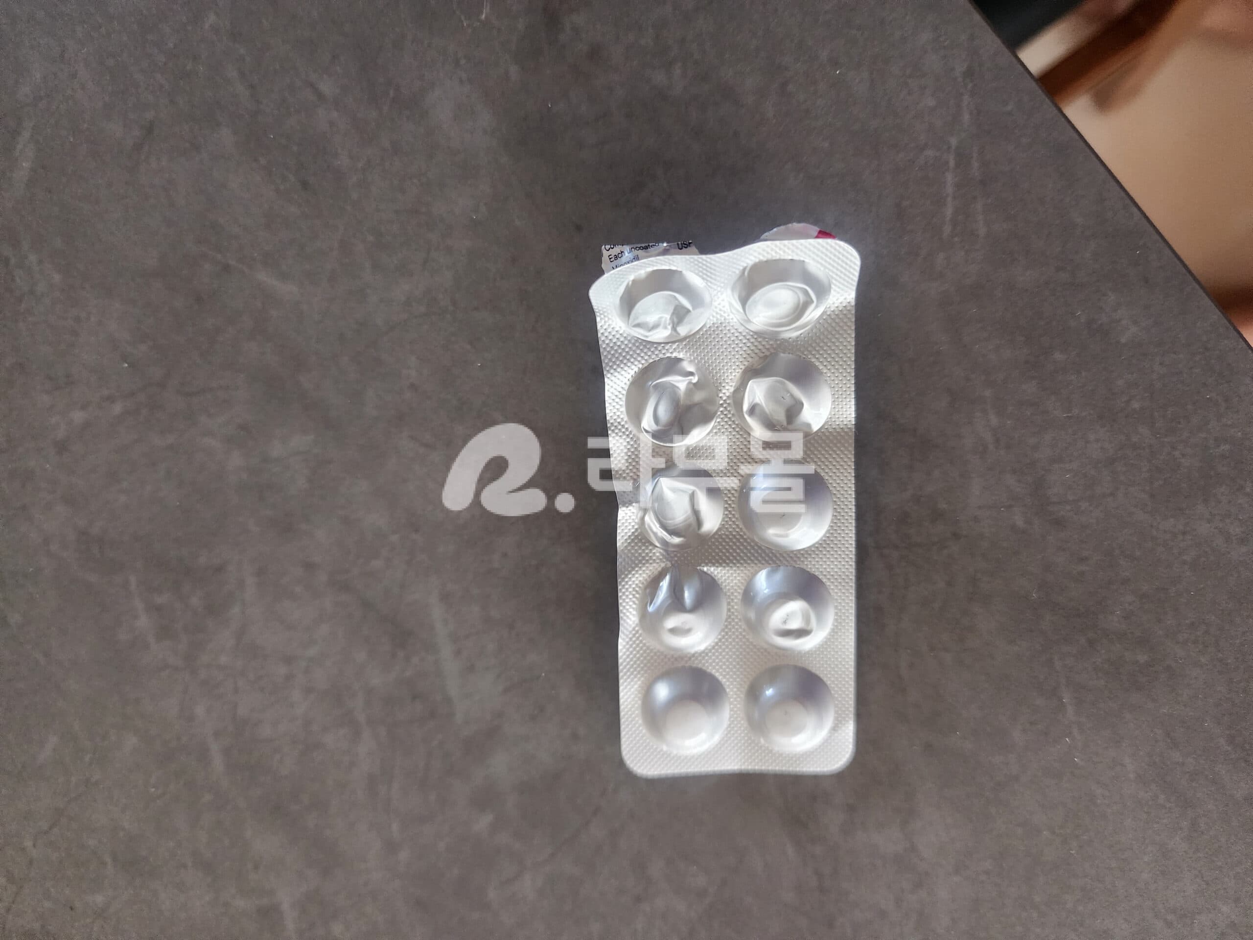 미녹시탑 미녹시딜 5 ( Minoxidil 5mg ) 직구 후기