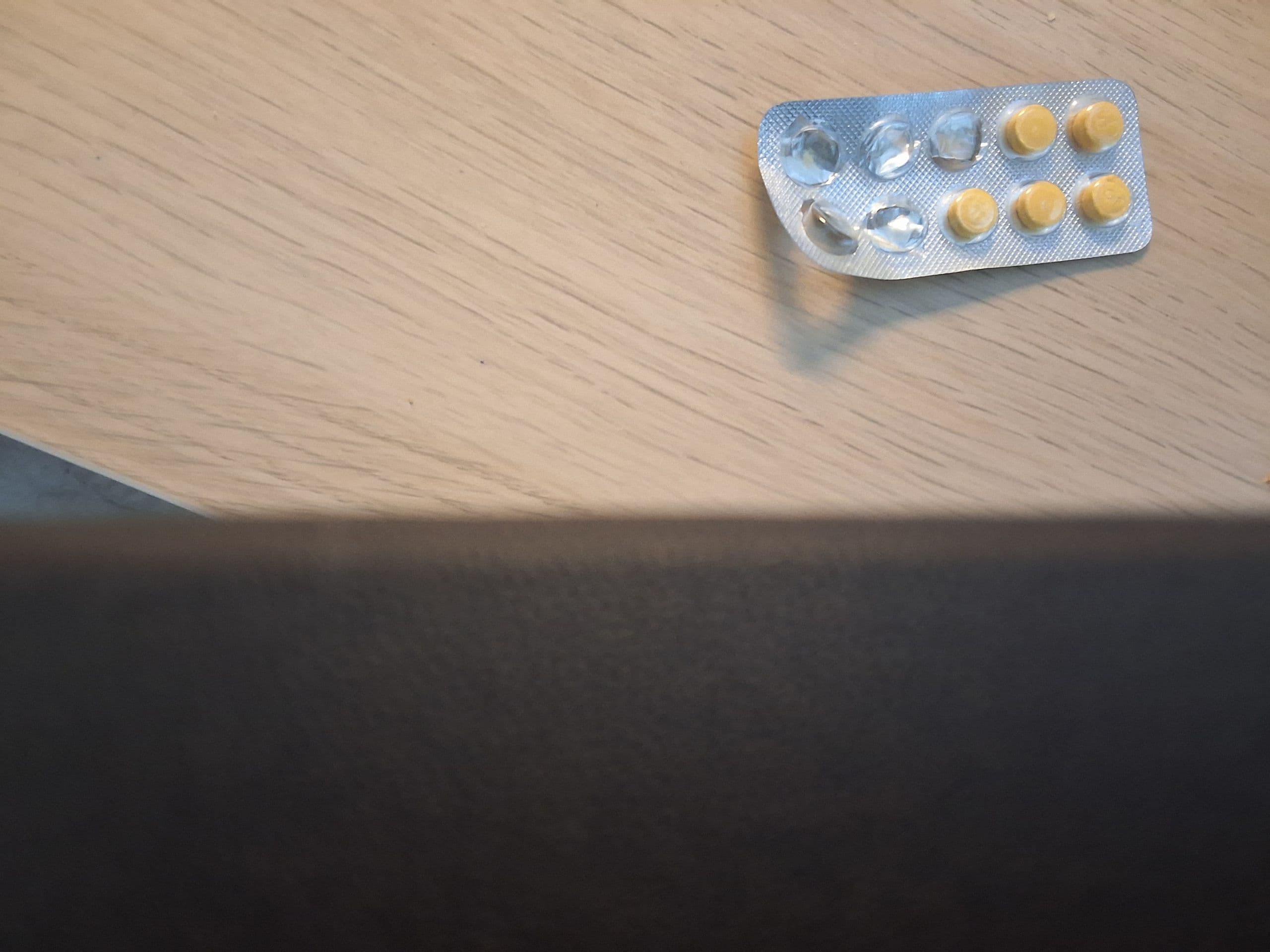 아나브룩 ( 옥산드롤론10mg ) 직구 후기
