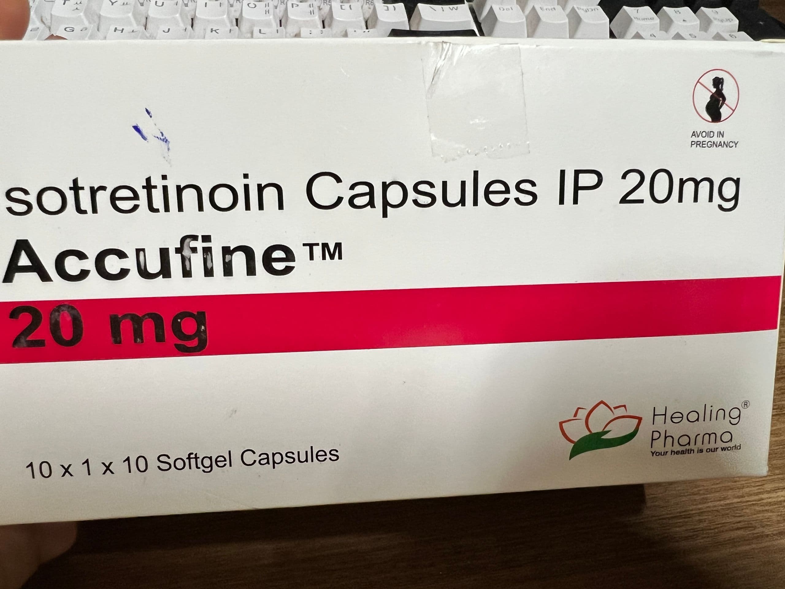 아큐파인  (이소트레티노인)20mg 직구 후기
