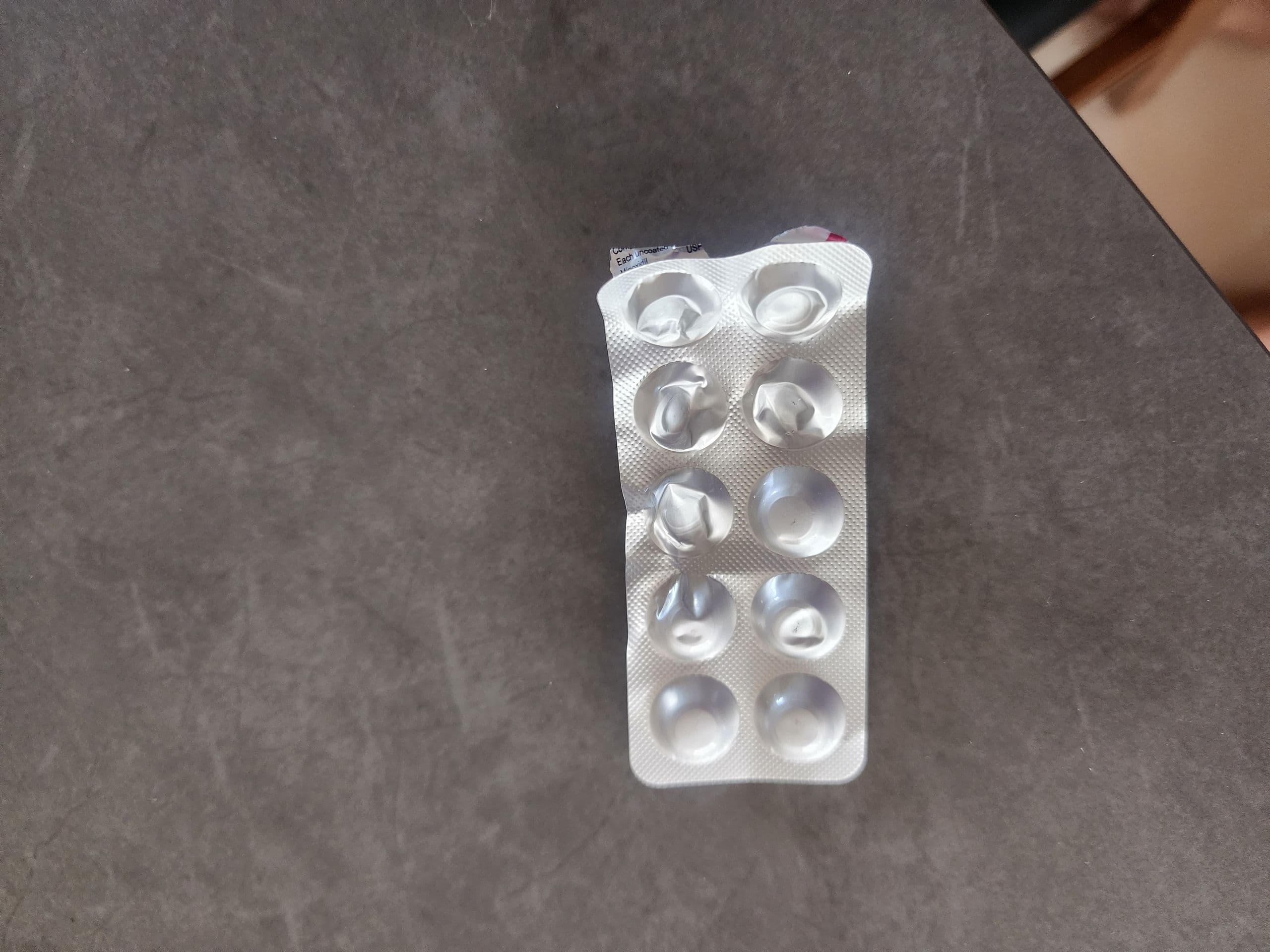 핀주브-M ( Finasteride 피나스테리드 1mg + Minoxidil 미녹시딜 5mg ) 직구 후기