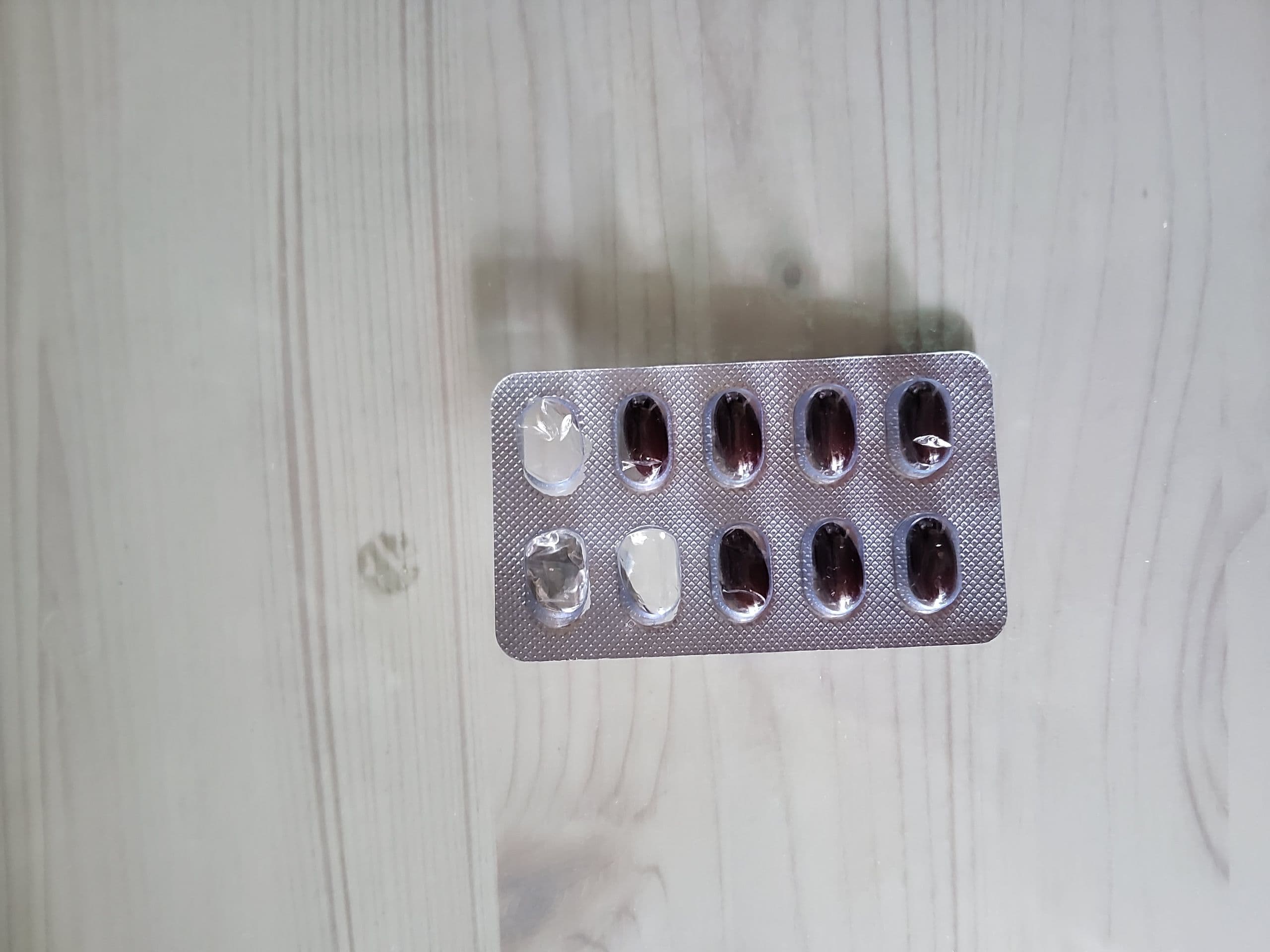 로아큐탄 아이소주브40mg 직구 후기
